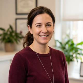 Laura Bennett, Diretora de Normas da Plataforma na Penhorança, em imagem de perfil